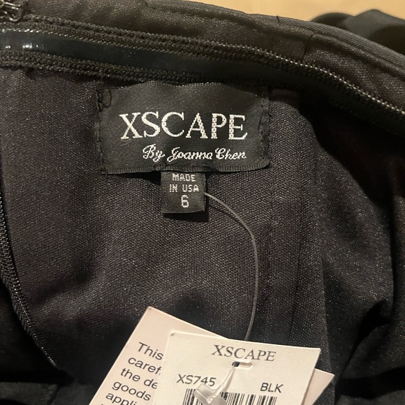 Xscape Strapless Black Gown - Picture 4 of 5